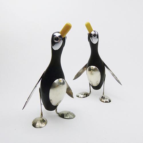 Dean Patman Hybrid Gallery Pinguins
