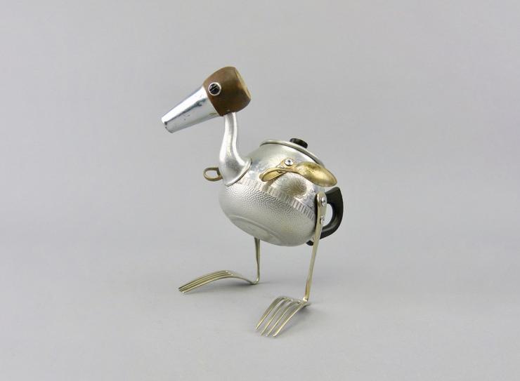 Hybrid Gallery Dean Patman Teapot Bird